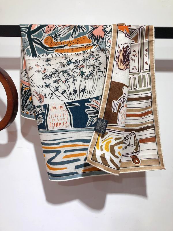 Hermes 70X70cm 70%羊绒 30%真丝 E15